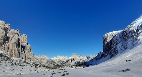 Schnee, Schneeschuhwanderer, Berge  | ©  (C) Irmgard Huber